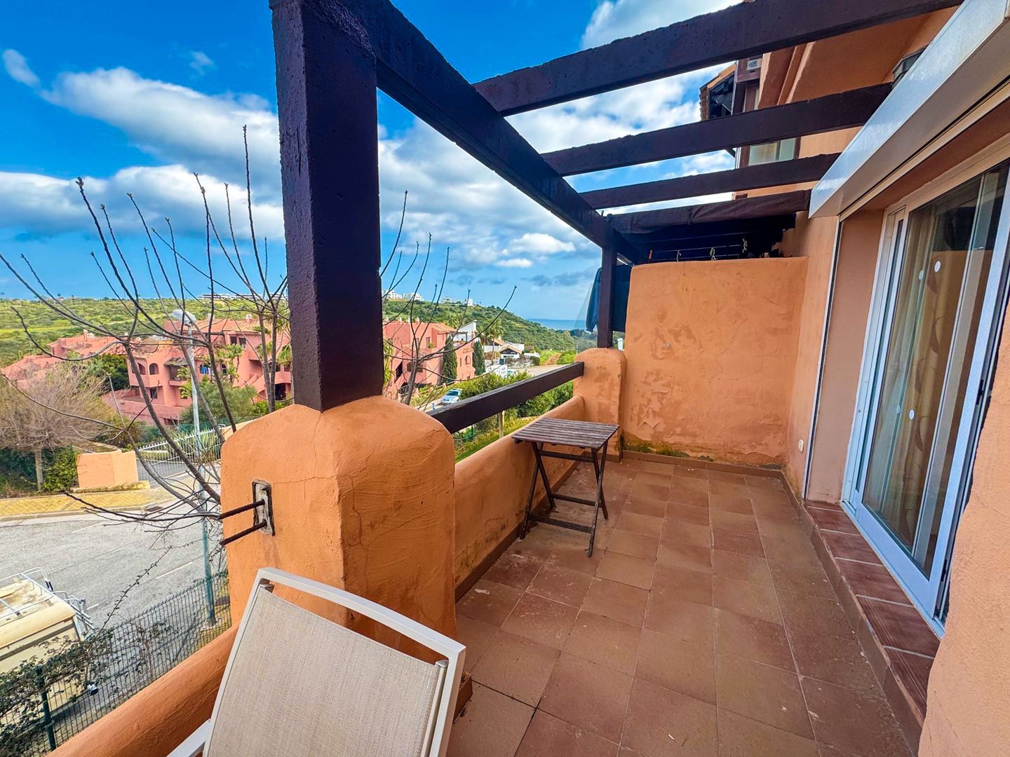 Terrasse von Wohnungen zum Verkauf in Casares mit Klimaanlage, Heizung und Terrasse