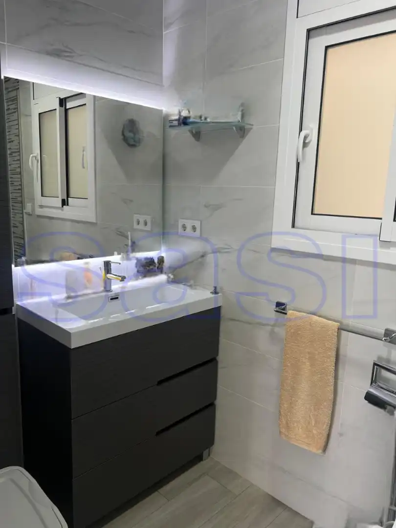 Baño de Piso en venta en Mollet del Vallès con Aire acondicionado, Calefacción y Parquet