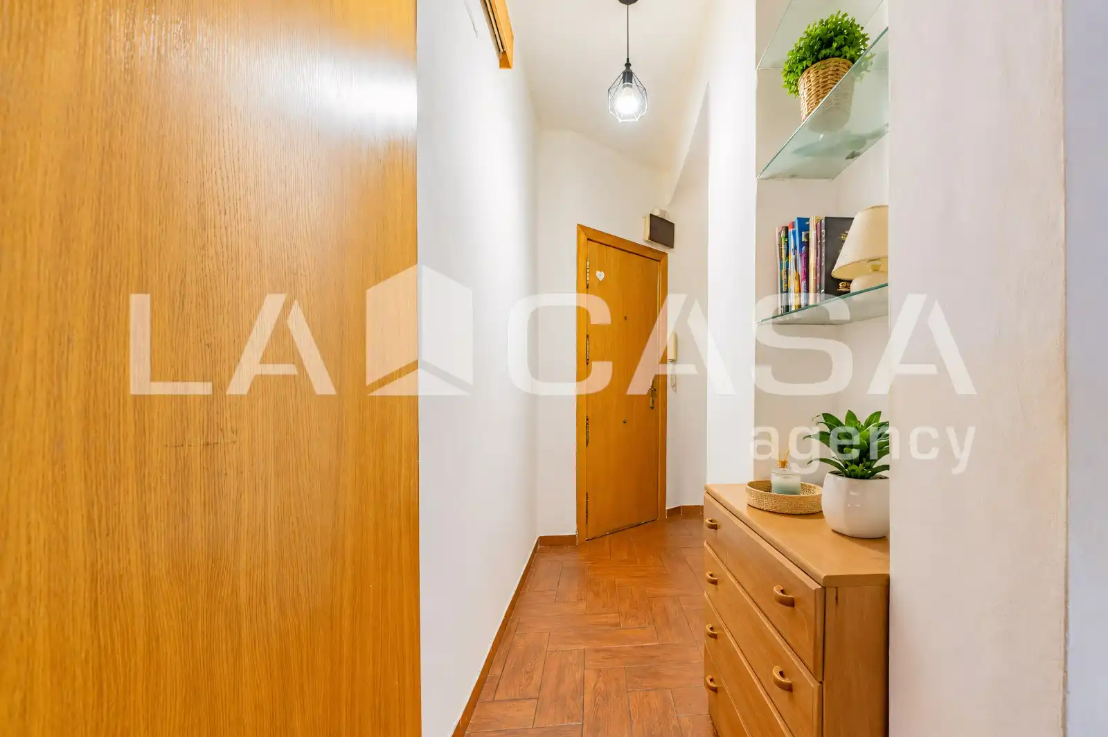 Flat with terrace for sale in Carrer de la Indústria, imagen 9