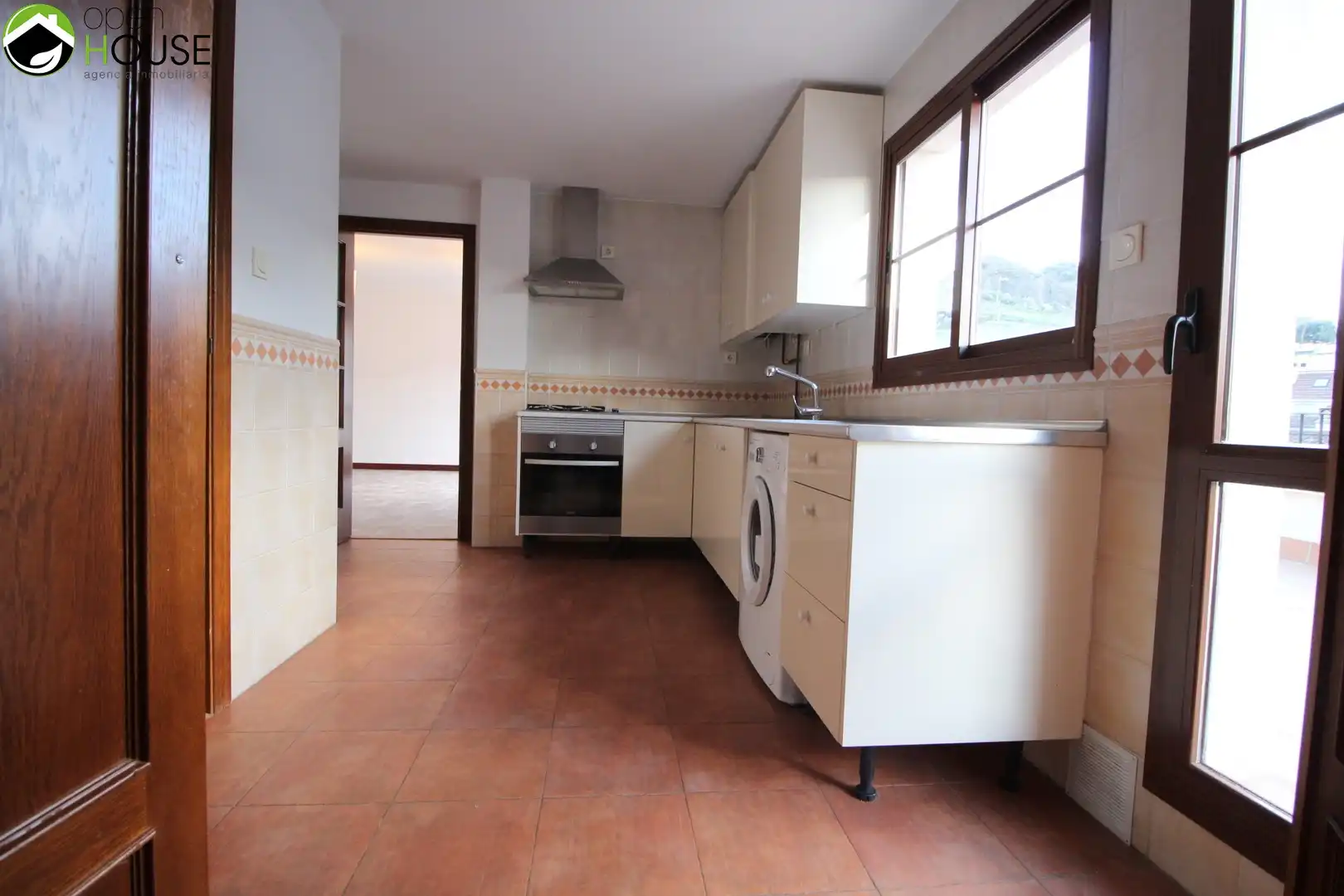 Cuina de Àtic de lloguer en Monachil amb Aire condicionat, Calefacció i Terrassa