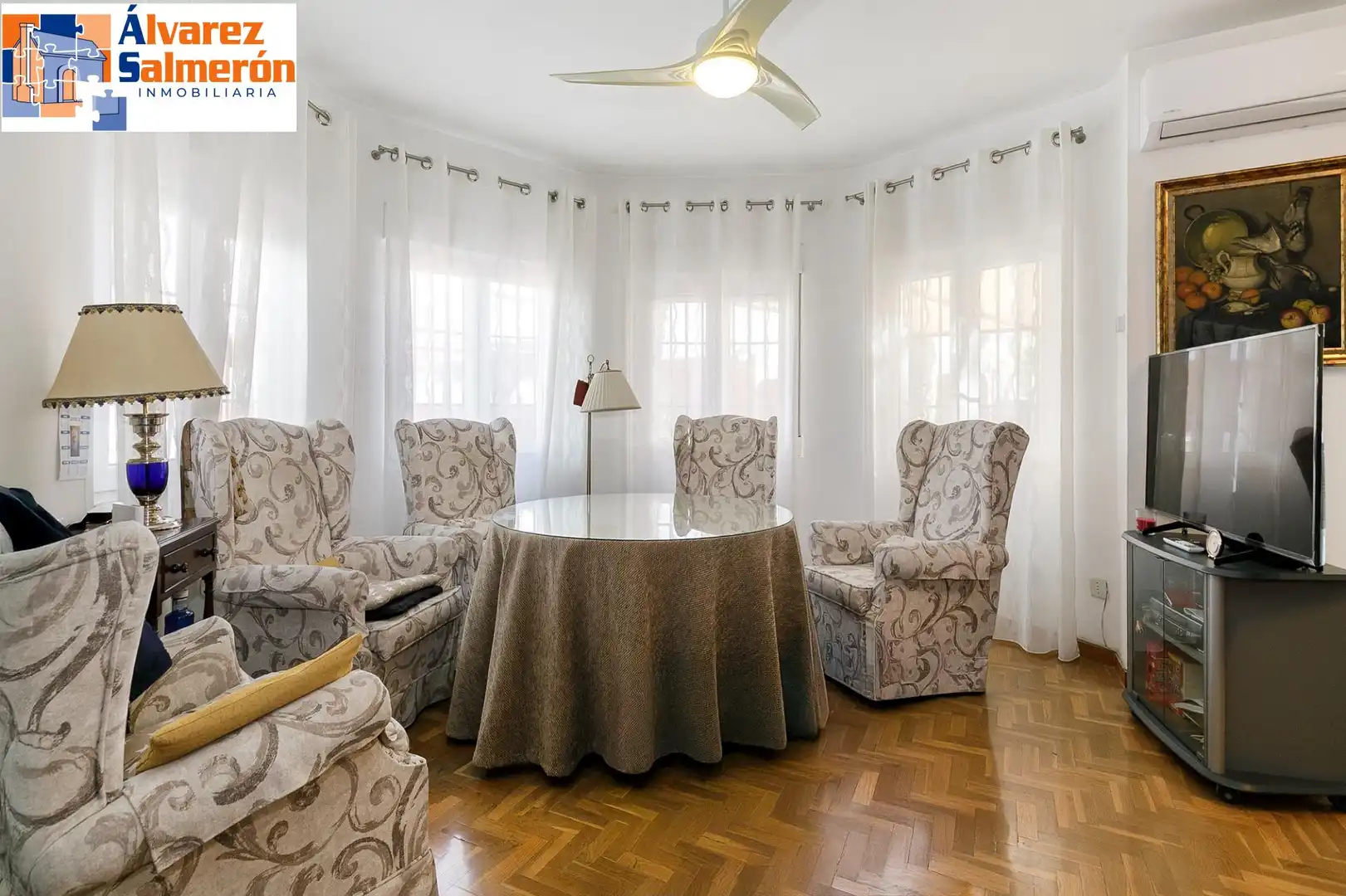 Sala d'estar de Casa o xalet en venda en Granada