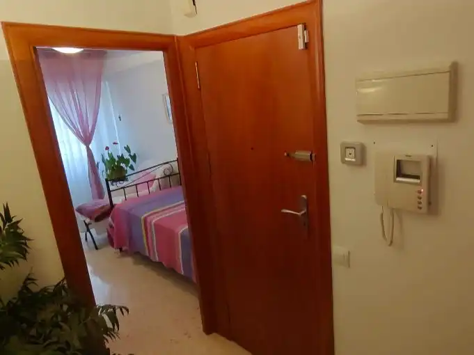 Dormitori de Pis en venda en L'Hospitalet de Llobregat amb Aire condicionat, Terrassa i Balcó