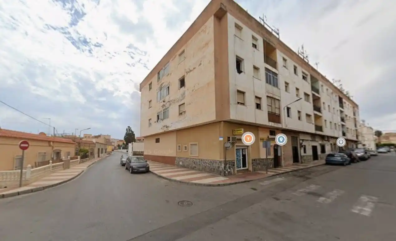 Vista exterior de Piso en venta en Roquetas de Mar