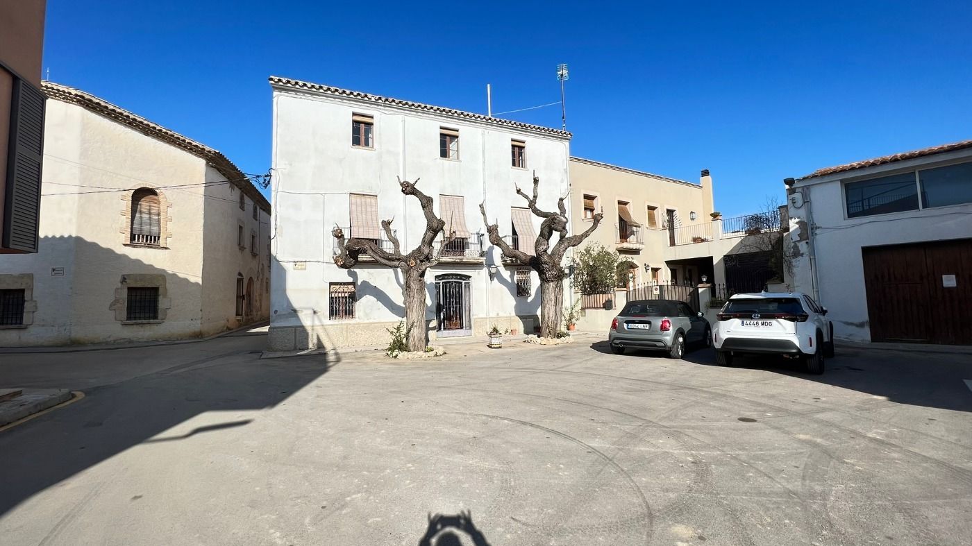 Exterior view of House or chalet for sale in Sant Cugat Sesgarrigues  with Heating and Balcony