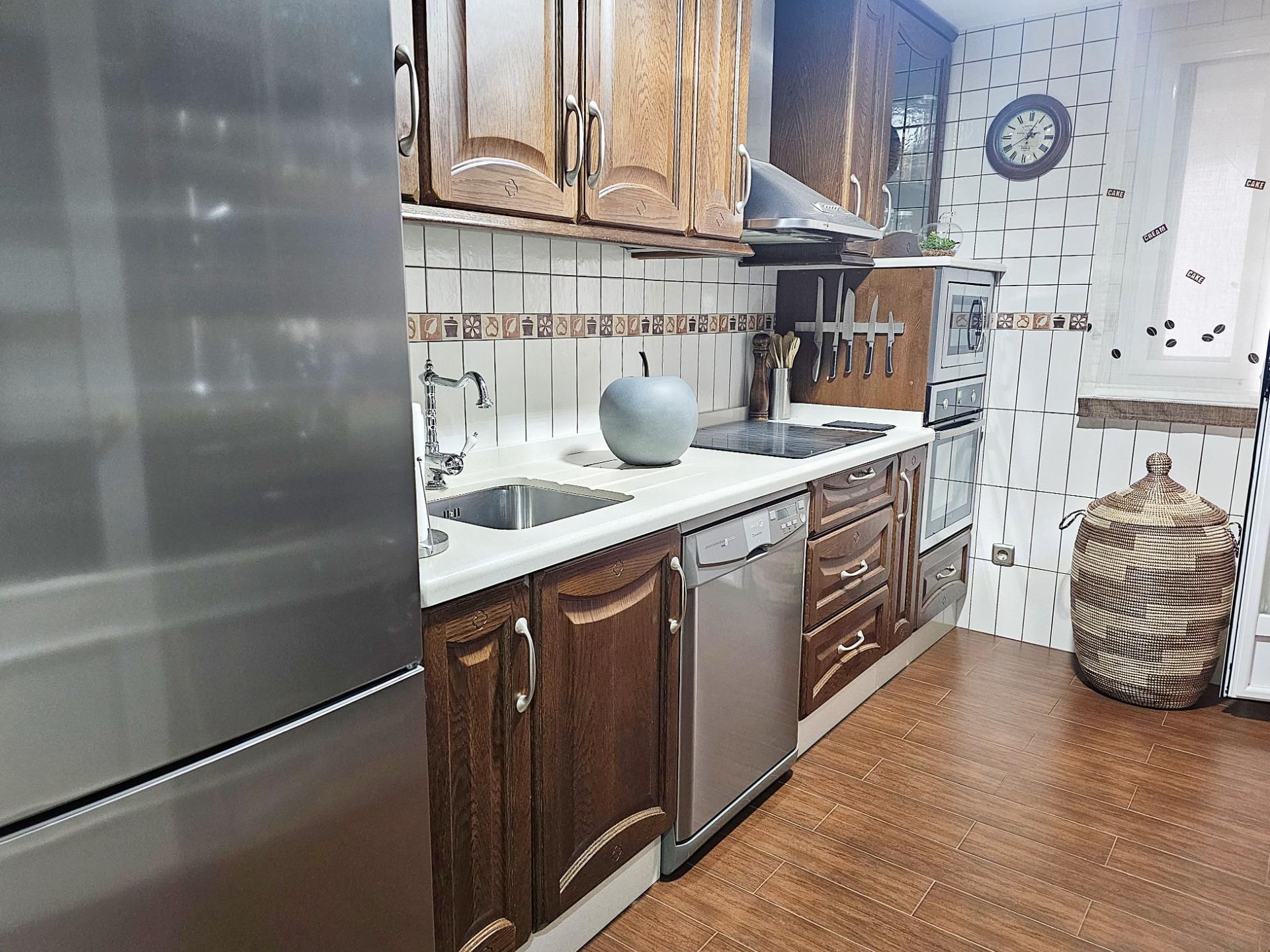 Cuina de Pis en venda en Linares amb Aire condicionat, Parquet i Balcó