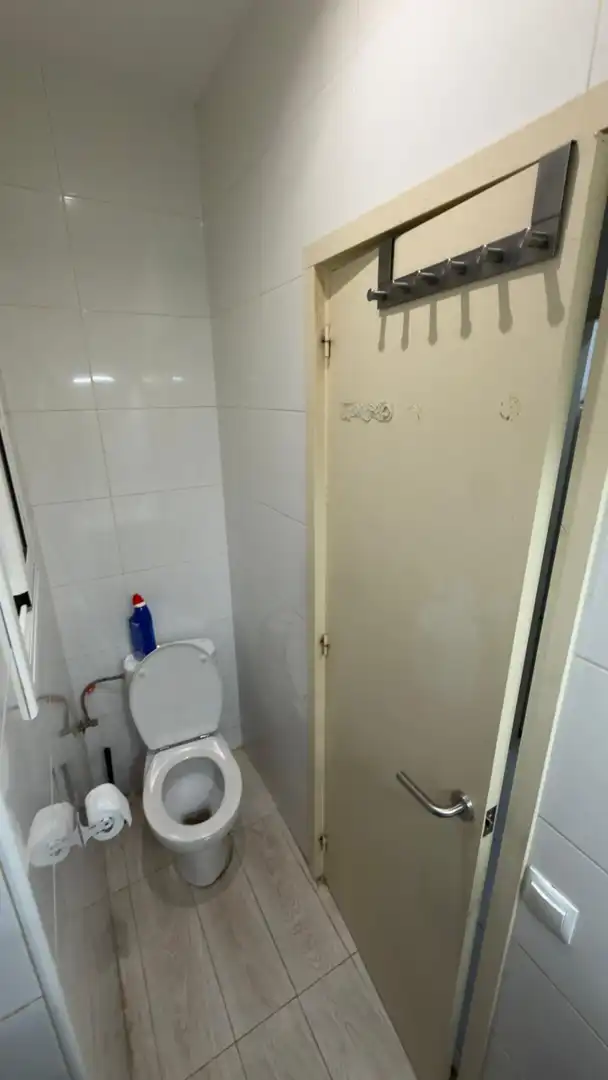 Bany de Pis en venda en L'Hospitalet de Llobregat amb Terrassa