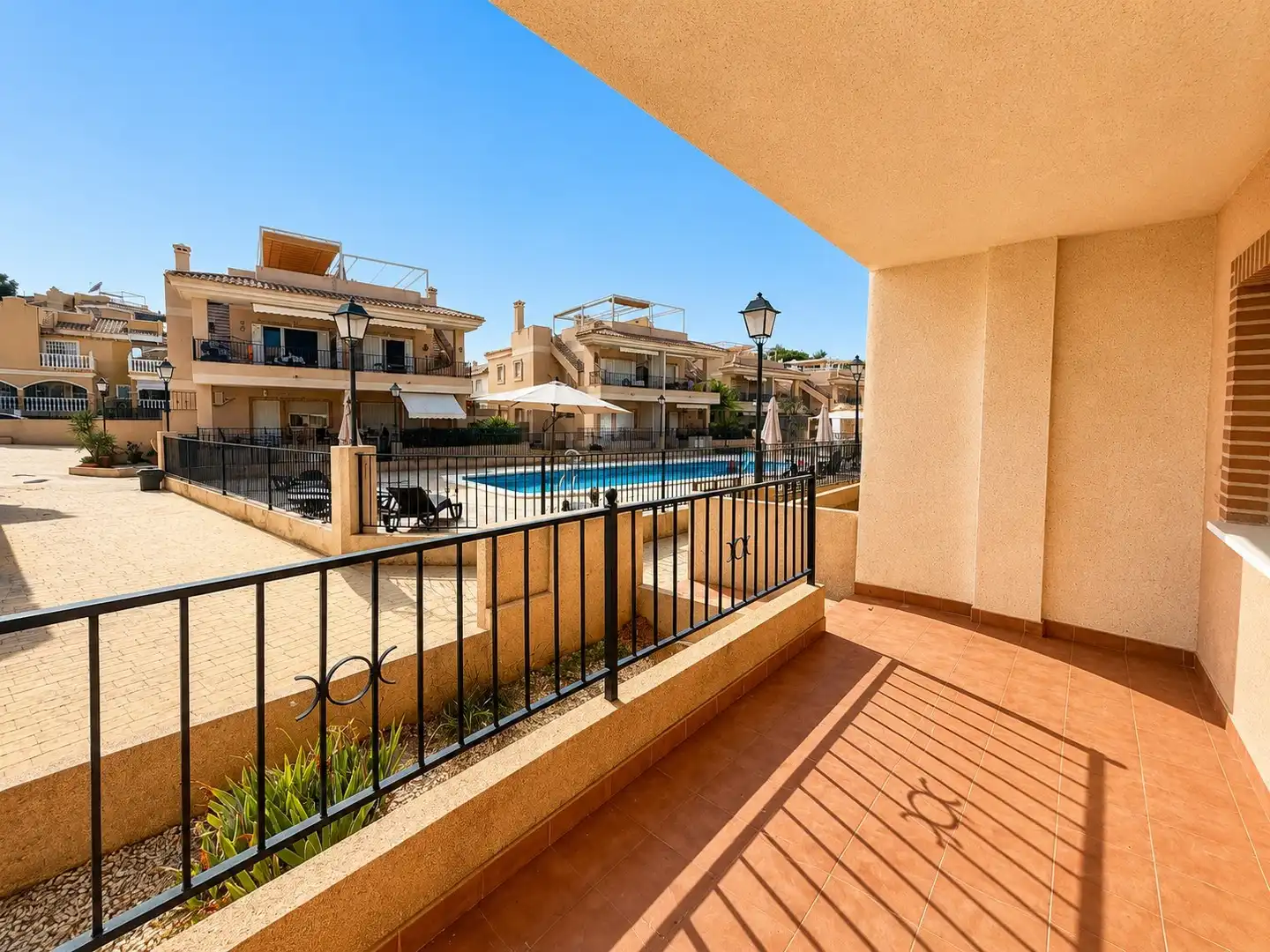 Terraza de Planta baja de alquiler en Algorfa con Aire acondicionado, Calefacción y Jardín privado