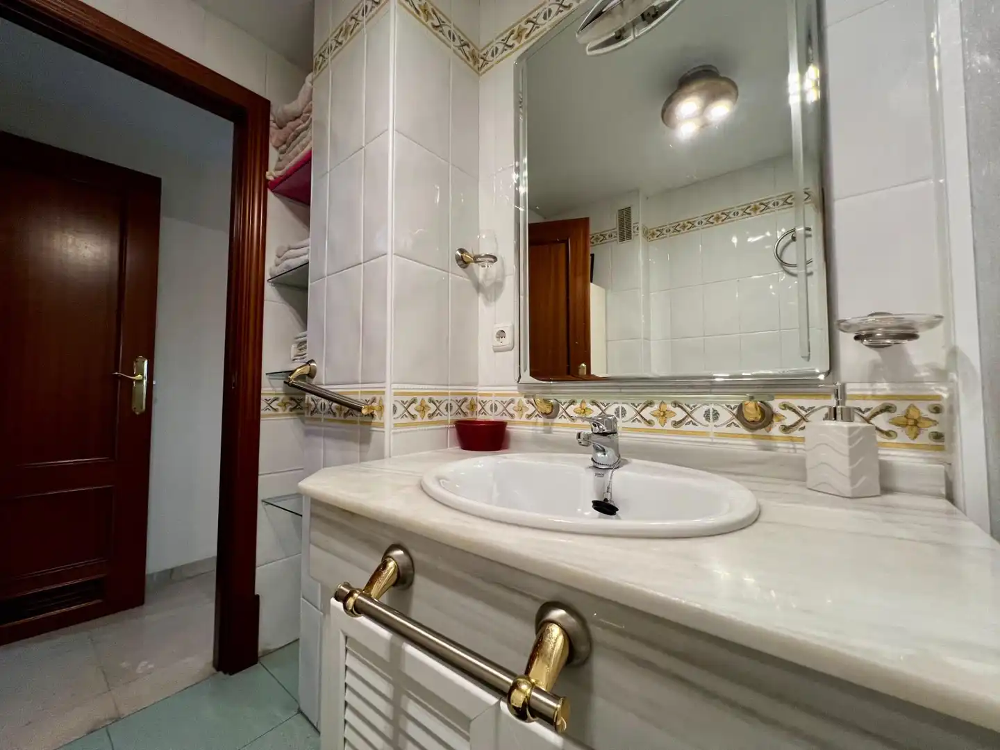 Badezimmer von Wohnung zum Verkauf in Córdoba mit Klimaanlage, Privatgarten und Terrasse