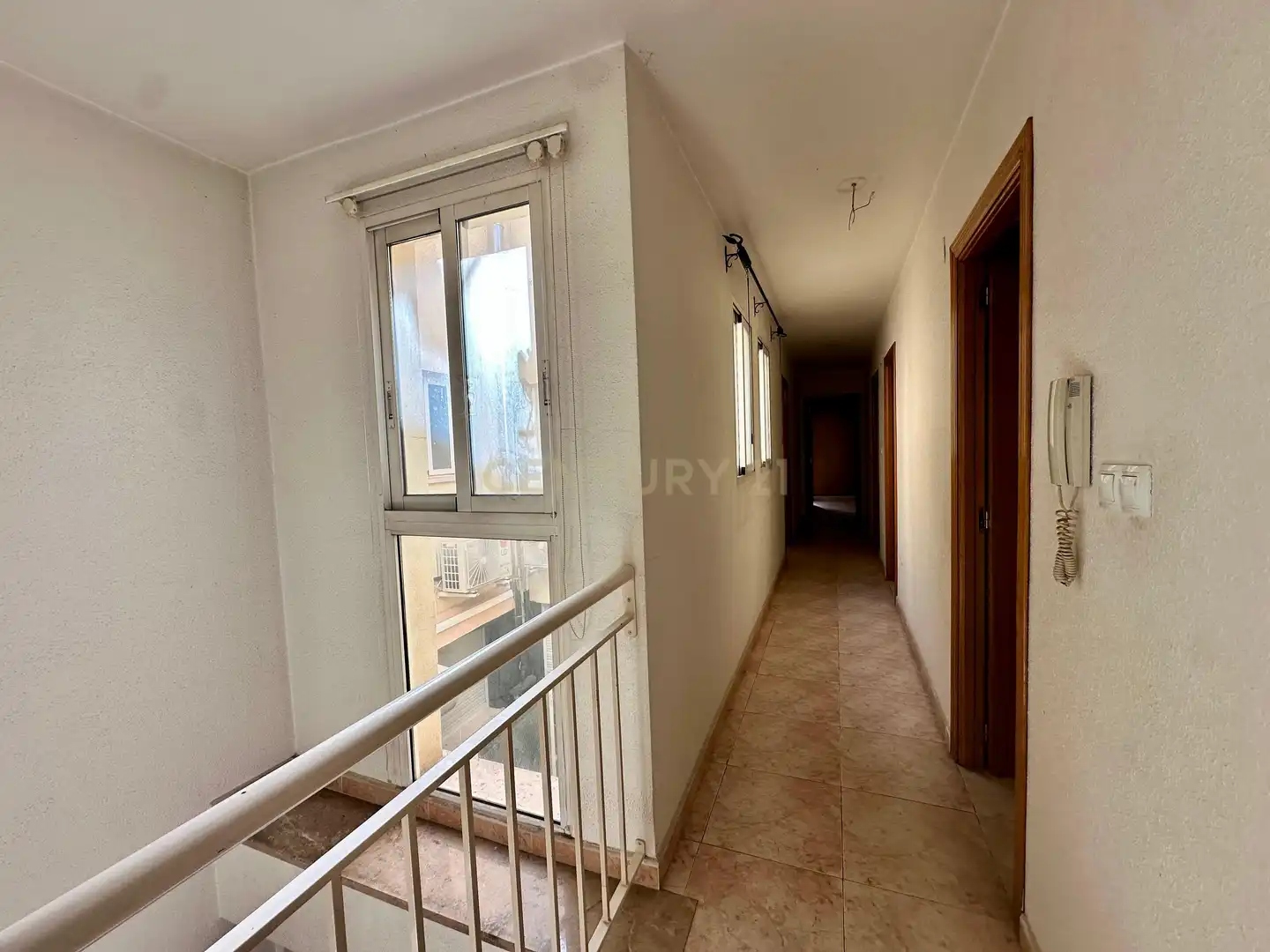Casa adosada en venta en Jacarilla con Balcón