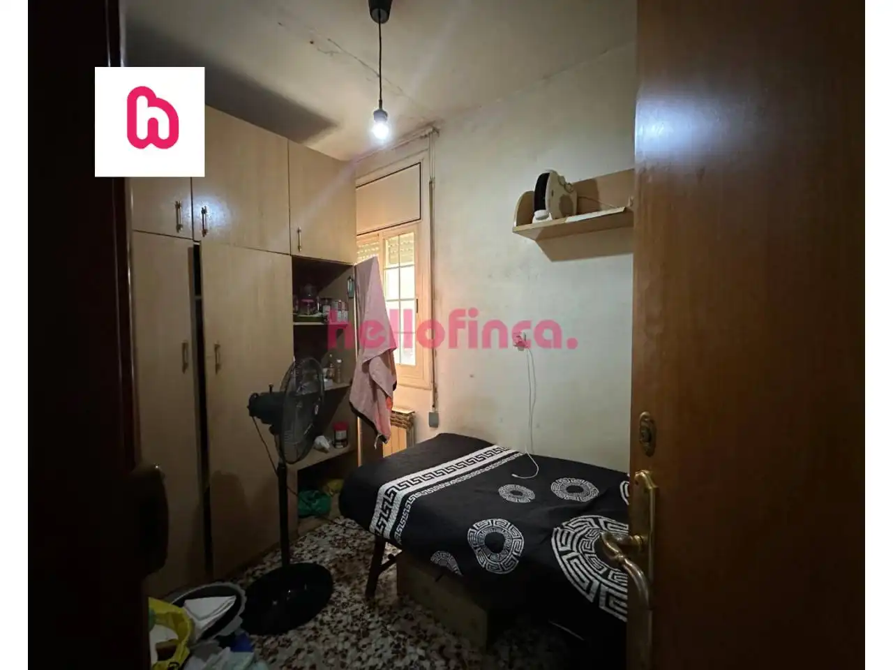Dormitori de Casa adosada en venda en Badalona amb Aire condicionat, Calefacció i Terrassa