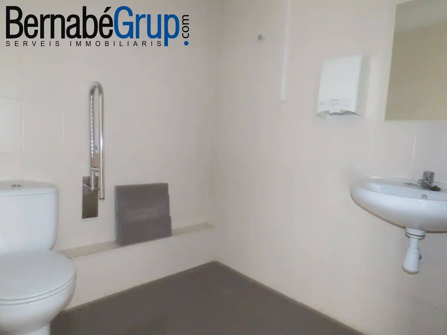 Baño de Local de alquiler en Granollers