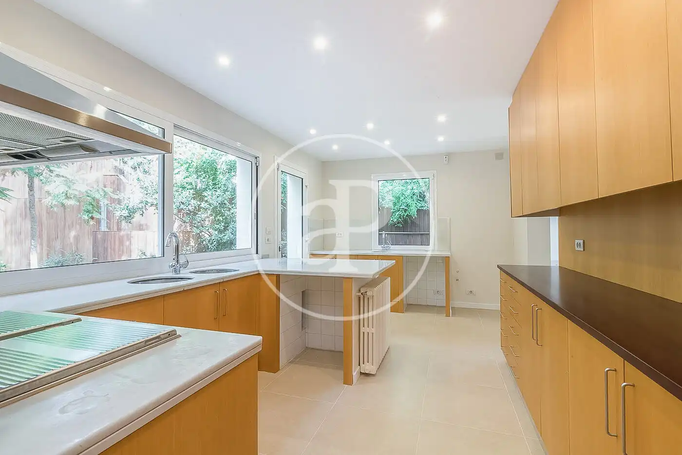 Kitchen of Houses for rent in Barcelona  with Air Conditioner, Heating and Private garden