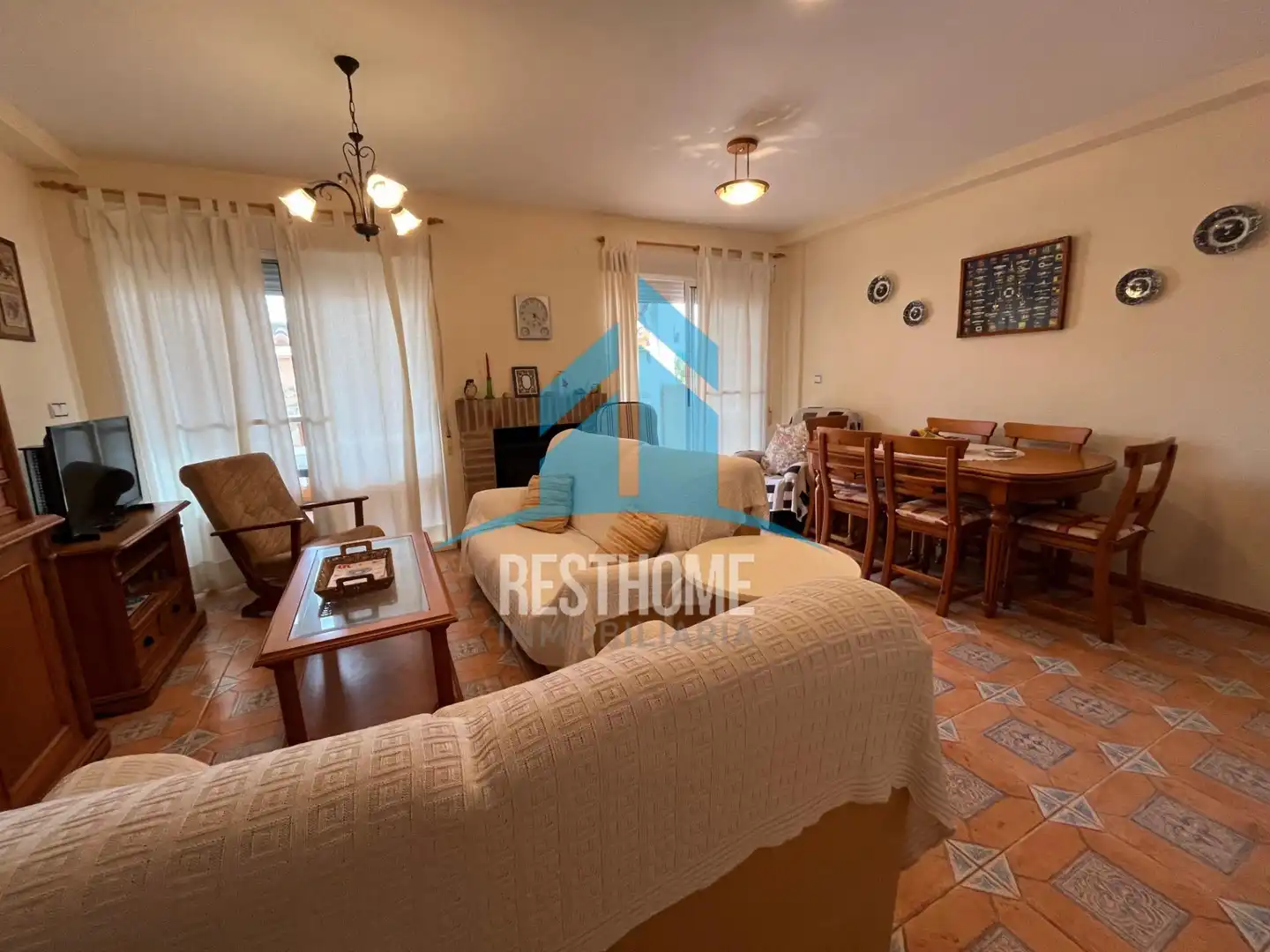 Casa a schiera con piscina in vendita a El Marenyet, imagen 4