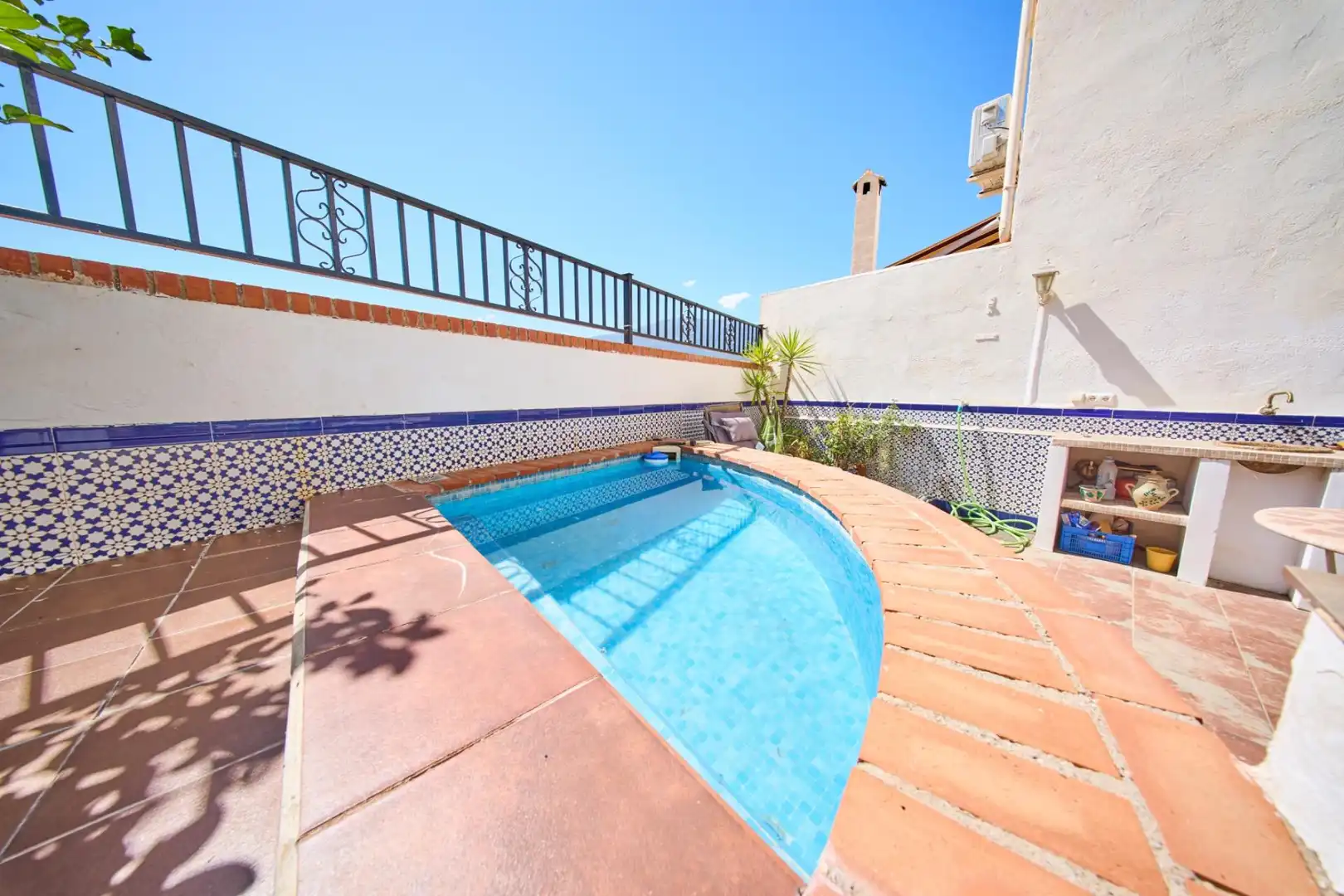 Piscina de Casa adosada en venda en Órgiva amb Calefacció, Jardí privat i Terrassa
