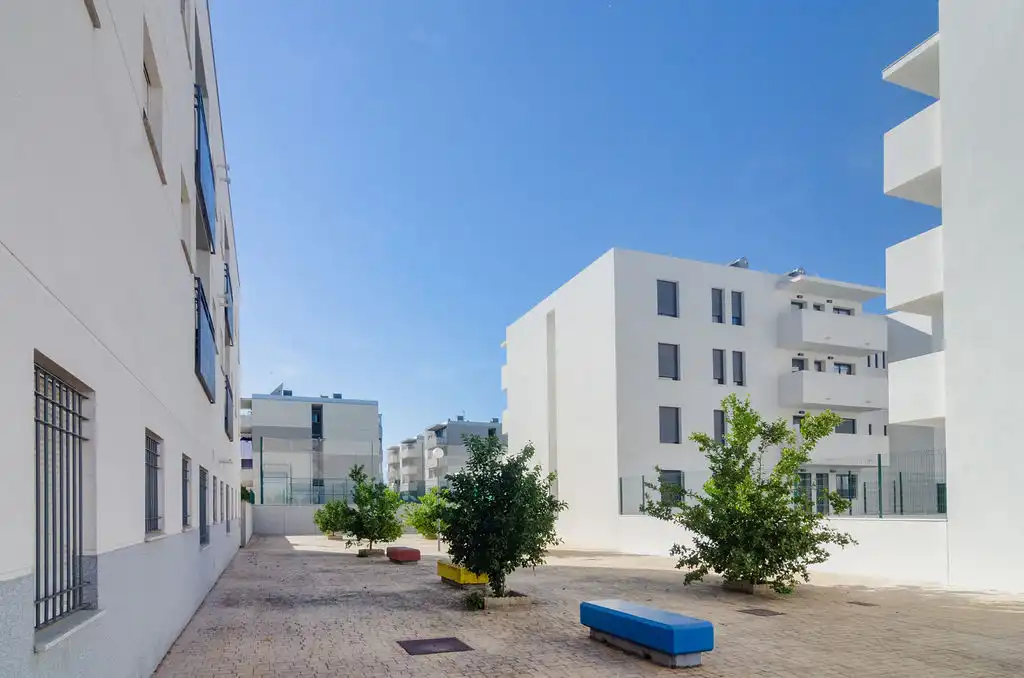 Piso en venta en C/ Dr Santiago Ramón y Cajal, Puertas del sur - Guadabajaque
