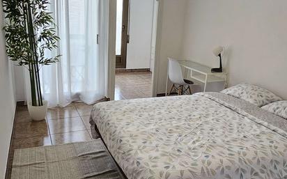 Bedroom of Flat to share in  Barcelona Capital  with Air Conditioner, Heating and Terrace