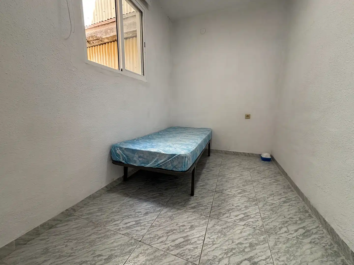 Schlafzimmer von Wohnung zum Verkauf in Castellón de la Plana / Castelló de la Plana mit Abstellraum, Möbliert und Ofen