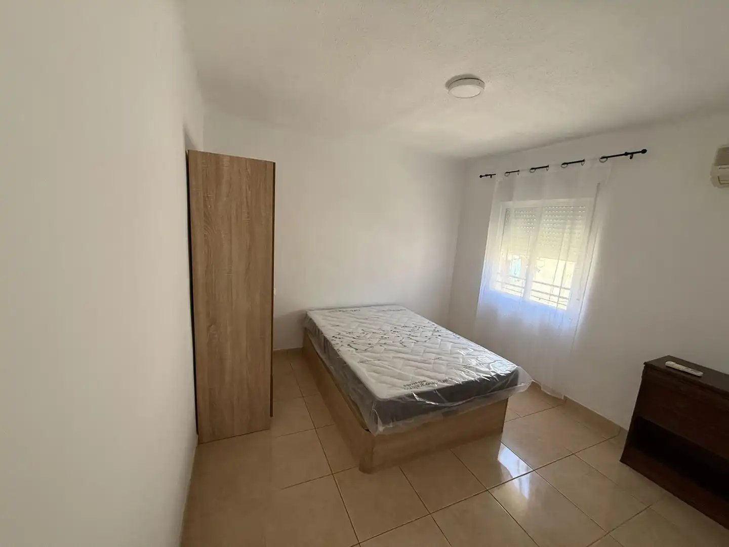 Flat for rent in Calle LUGO, Virgen del Remedio - Parque Lo Morant