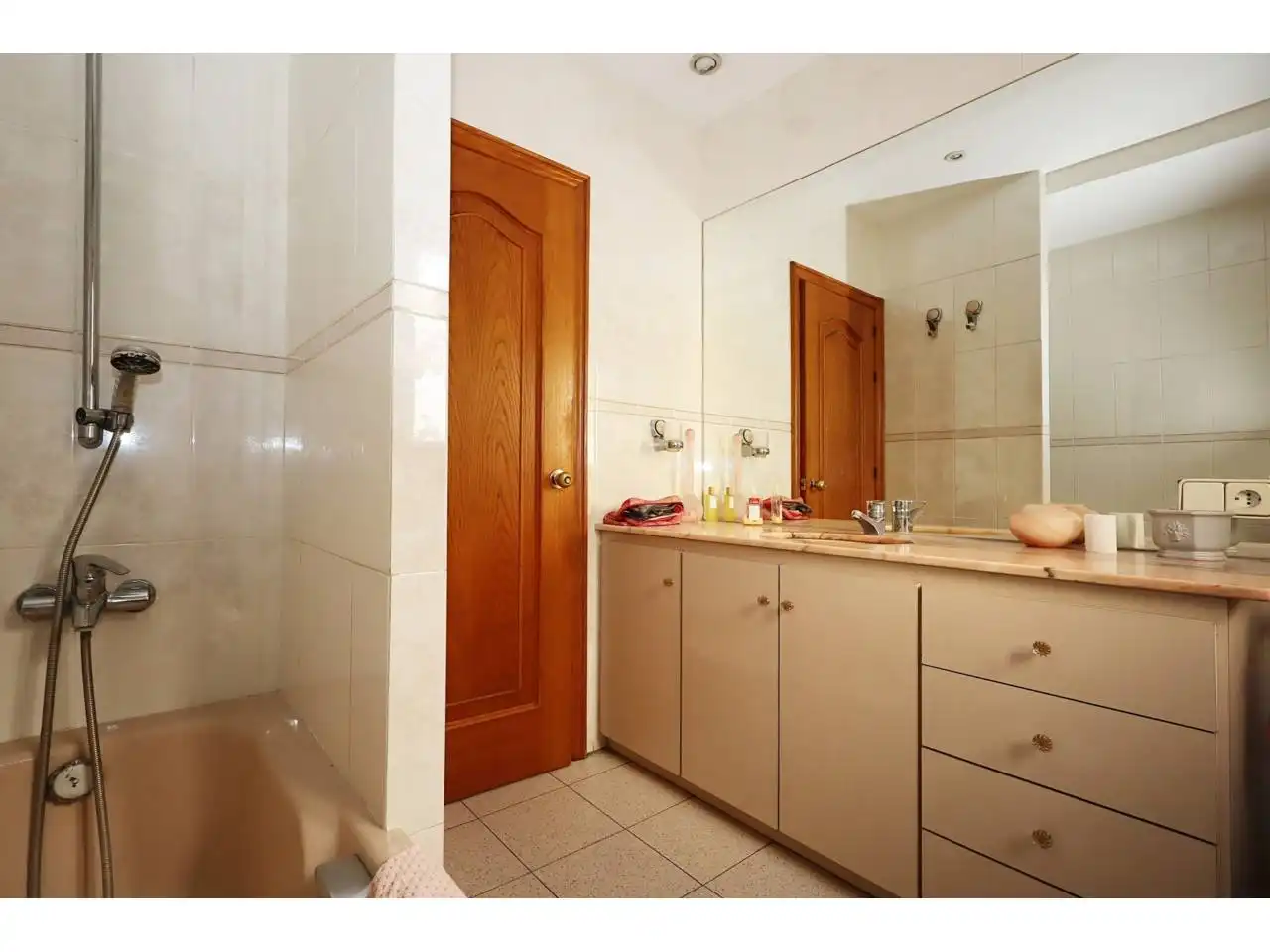 Baño de Casa adosada en venta en Lloret de Mar con Calefacción, Terraza y Amueblado