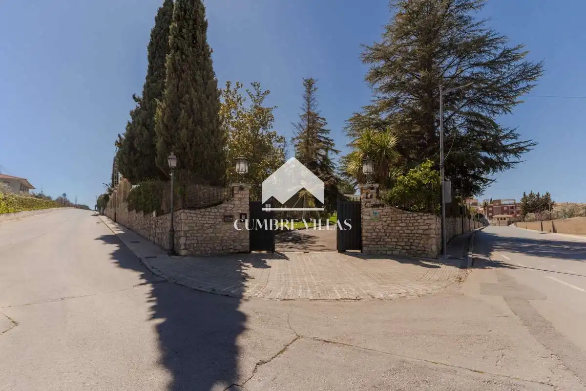 Exterior view of Houses for sale in Gójar  with Heating, Private garden and Terrace