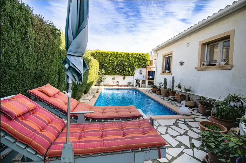 Swimming pool of Houses for sale in Dénia  with Air Conditioner, Heating and Private garden