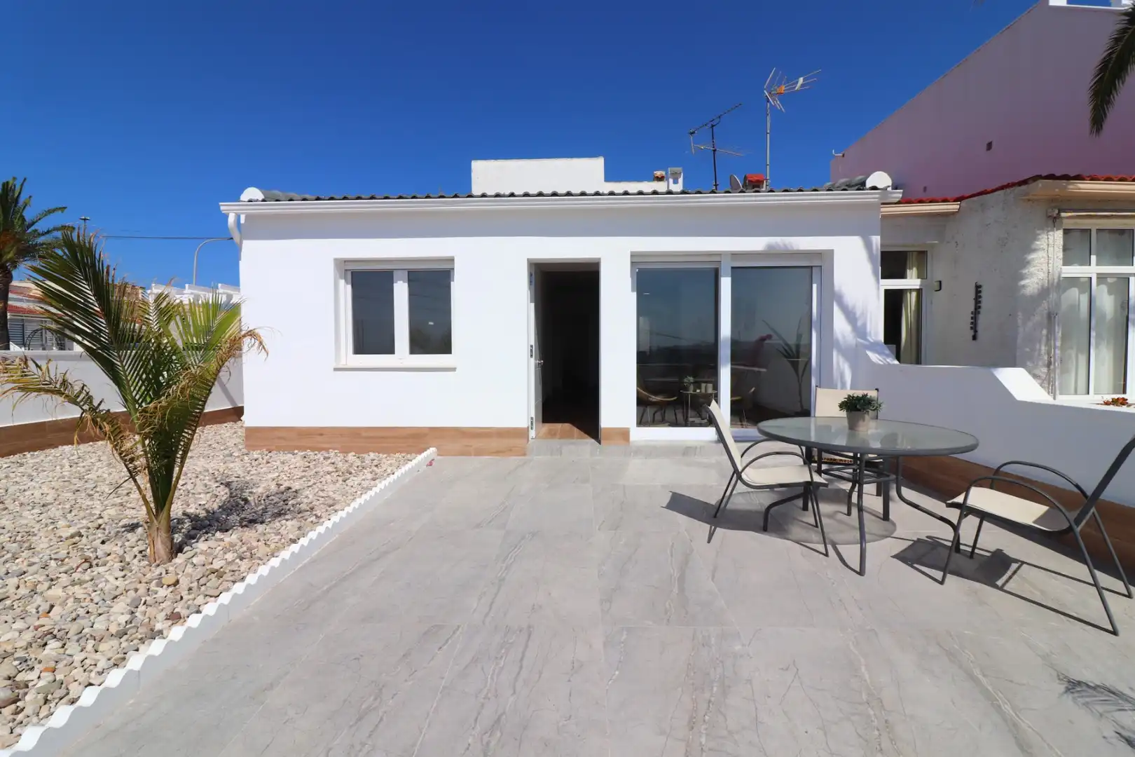 Vista exterior de Casa o xalet en venda en Rojales amb Terrassa