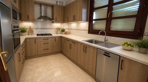 Foto 2 de Casa o xalet en venda a Urbanización Pueblo Asturiano, 47, Nava, Asturias
