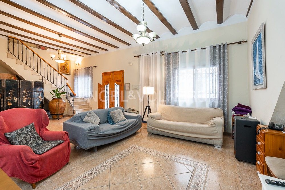Living room of House or chalet for sale in  Valencia Capital  with Air Conditioner, Heating and Terrace