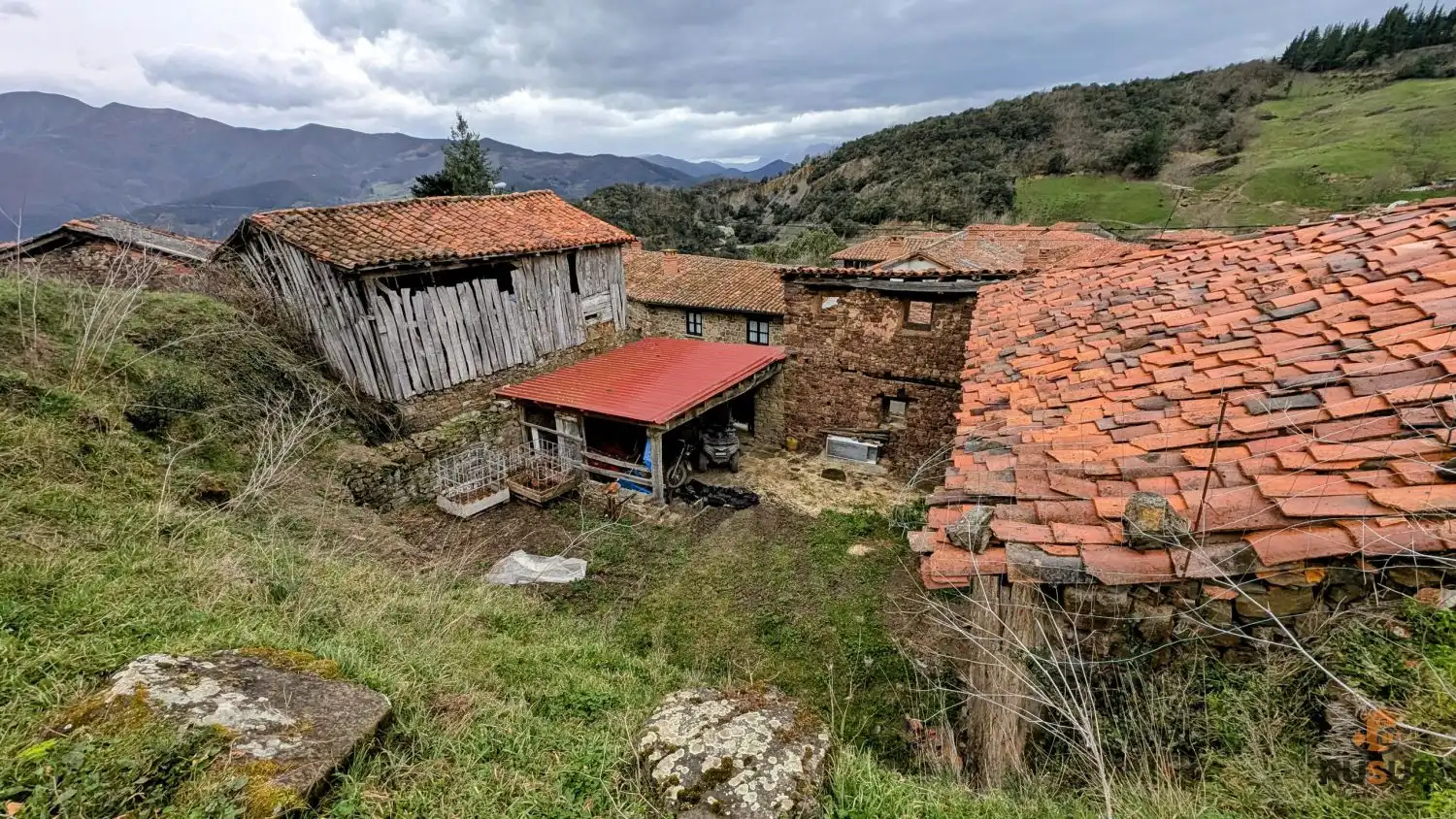 Vista exterior de Finca rústica en venta en Cabezón de Liébana con Balcón