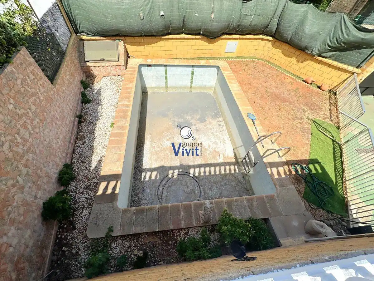 Piscina de Casa o xalet en venda en Alcalá de Guadaira amb Aire condicionat, Traster i Piscina