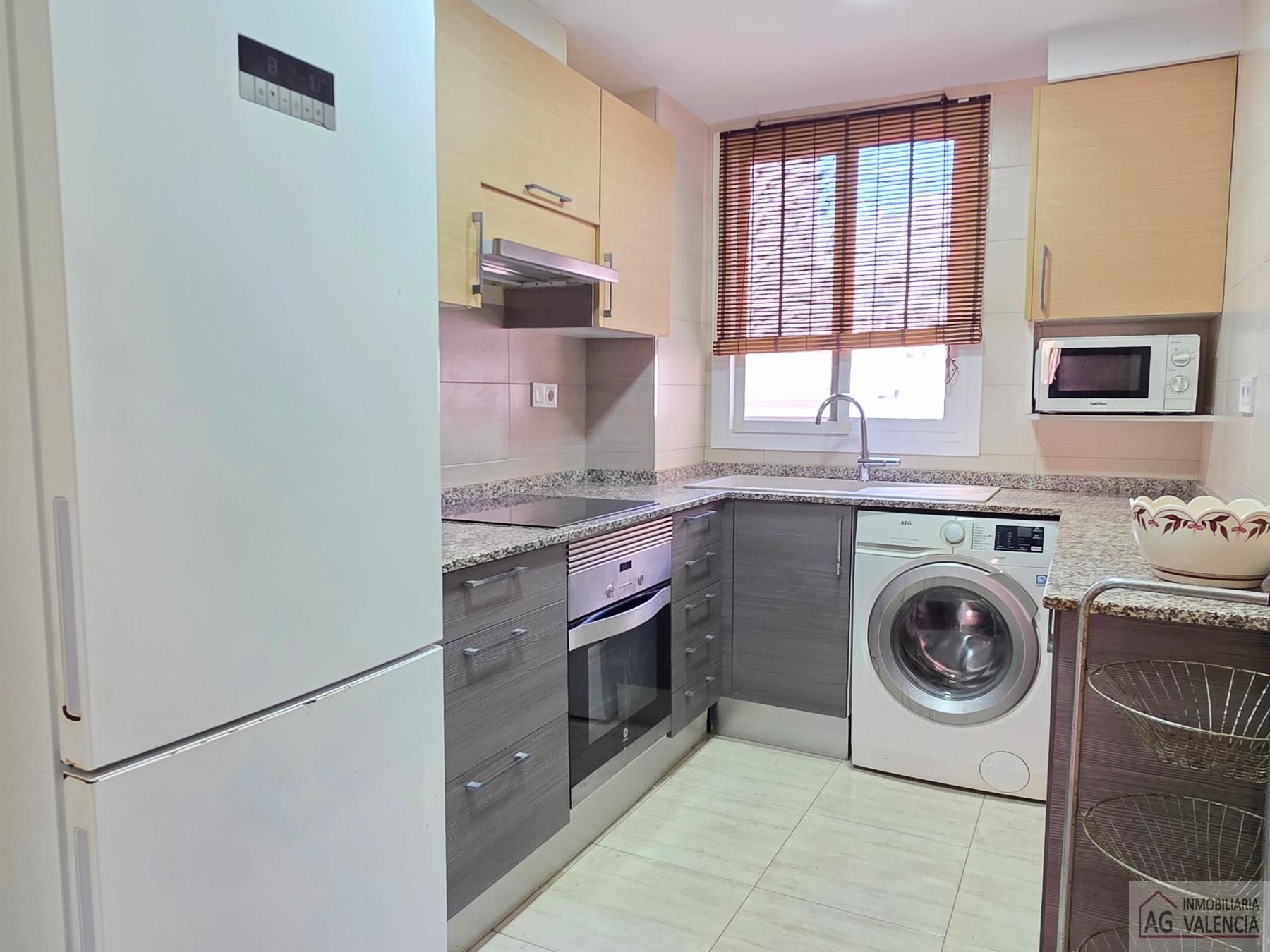 Kitchen of Flat for sale in  Valencia Capital  with Air Conditioner and Alarm