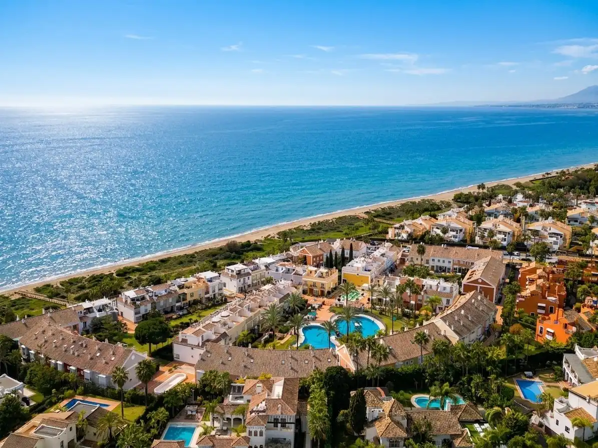 Exterior view of Detached homes for sale in Marbella  with Private garden, Alarm and Community pool