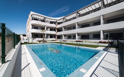 Piscina de Pis en venda en Pilar de la Horadada amb Aire condicionat i Terrassa