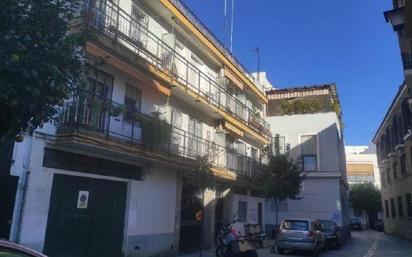 Exterior view of Flat for sale in  Sevilla Capital