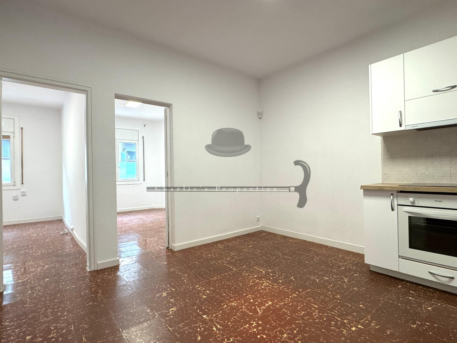 Apartment for sale in L'Hospitalet de Llobregat  with Alarm