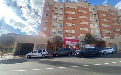 Vista exterior de Pis en venda en  Almería Capital amb Aire condicionat, Calefacció i Jardí privat