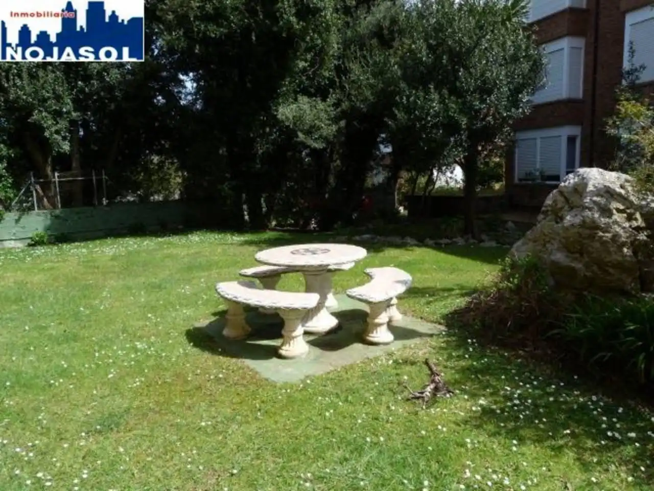 Garten von Dachboden zur Miete in Noja mit Heizung, Terrasse und Möbliert