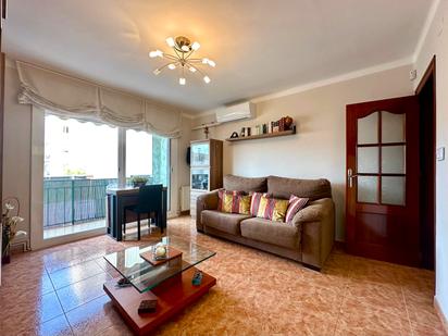 Living room of Flat for sale in Granollers  with Air Conditioner and Balcony