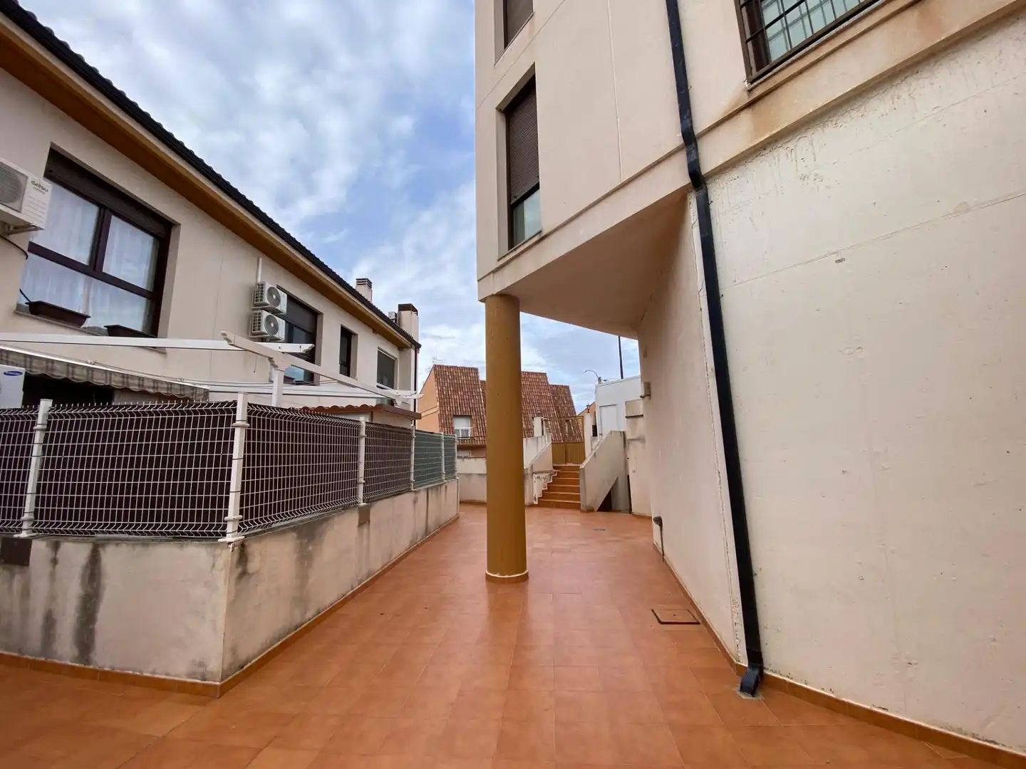 Appartement compact avec piscine à vendre à Corpa, imagen 4