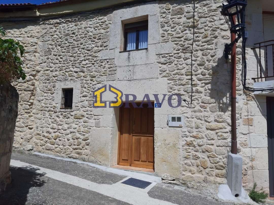 Exterior view of House or chalet for sale in Merindad de Valdivielso  with Heating, Terrace and Furnished
