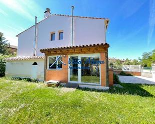 Exterior view of Single-family semi-detached for sale in Ollauri  with Heating, Private garden and Parquet flooring