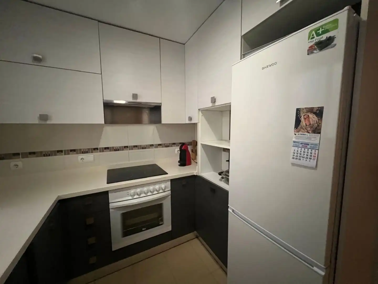 Küche von Wohnung zur Miete in Albacete mit Klimaanlage, Abstellraum und Möbliert