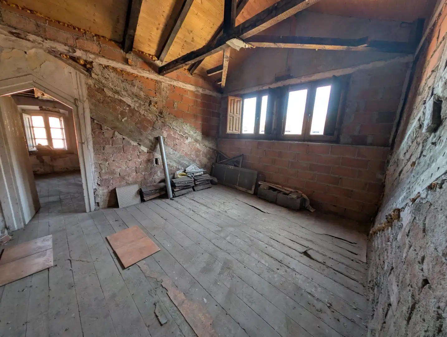 Casa o chalet en venta en Mieres (Asturias) con Terraza, Trastero y Balcón