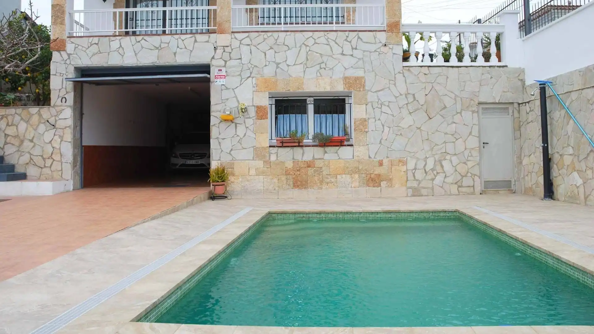 Piscina de Casa adosada en venda en Lloret de Mar amb Calefacció, Terrassa i Traster