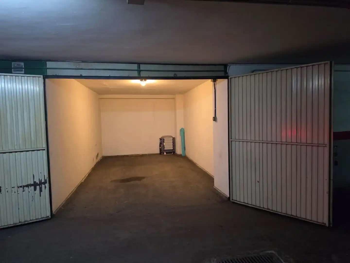 Aparcament de Garatge en venda en La Pastora - La Estación
