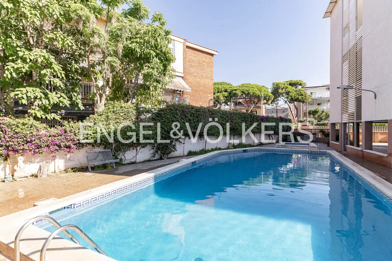 Piscina de Àtic en venda en Castelldefels amb Aire condicionat, Calefacció i Parquet