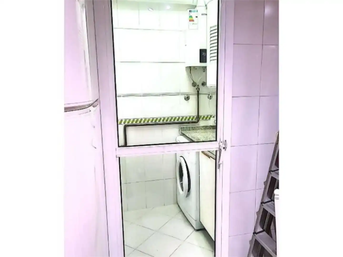 Bany de Pis en venda en Sevilla amb Jardí privat i Piscina