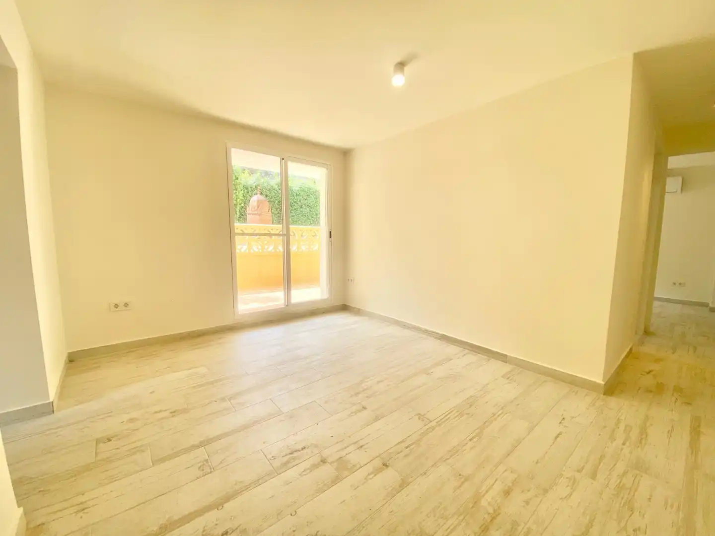 Habitación de Casa o chalet de alquiler en L'Alfàs del Pi con Aire acondicionado, Calefacción y Jardín privado