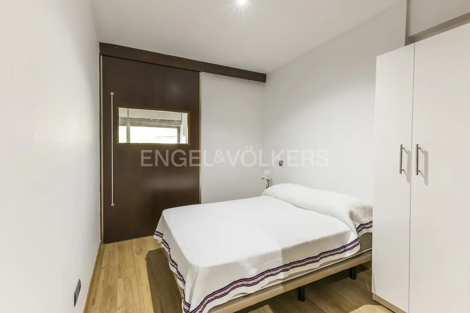 Bedroom of Flat for rent in Madrid  with Air Conditioner, Heating and Swimming Pool