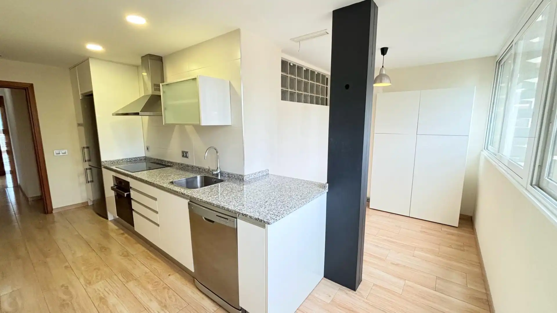 Appartamento con ascensore in vendita a Avenida Avenida Doctor Gadea 1, imagen 16